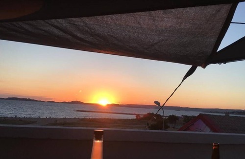 Bonneveine House | RUSTIC HOUSE 150M FROM THE BEACH WITH SEA VIEW