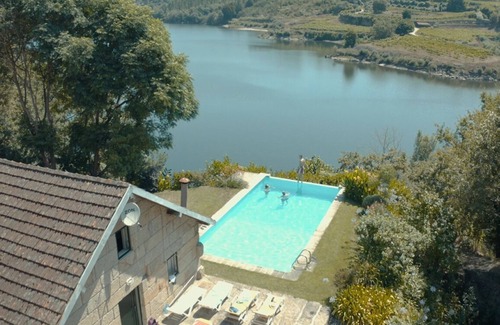 Marco de Canaveses Cottage | Rustic House, Infinity Pool, Kayak, Paddle, Total Privacy (35 min OPORTO)