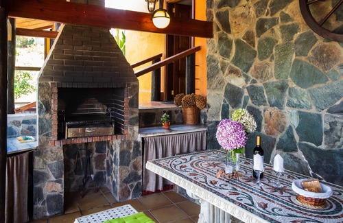 Arucas House | RUSTIC HOUSE WITH JACUZZI