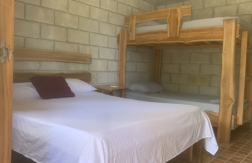 Marbella Cabin | Rustic jungle lodge in a tranquil garden setting - Room 6 Family room