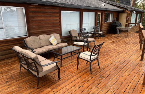 Dollar Point Cabin | Rustic Lake Front Family Cabin with Beautiful Views