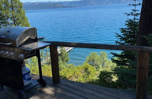 Dollar Point Cabin | Rustic Lake Front Family Cabin with Beautiful Views