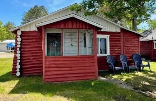 Prudenville Cabin | Rustic Lodge - Cabin #2