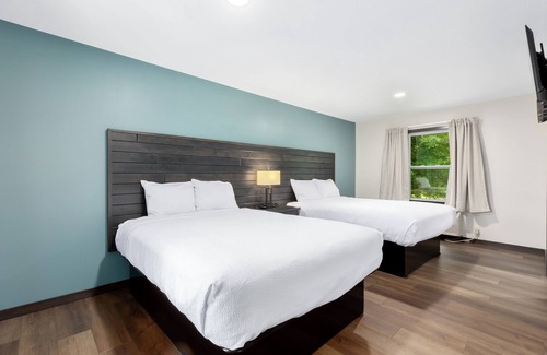 Aitkin House | Rustic Lodge | Riverside | WiFi | Pets OK!