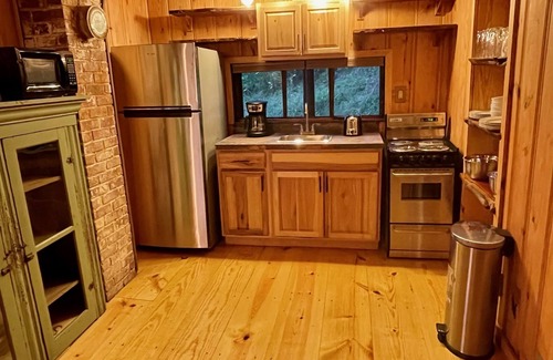 Franklin Cabin | Rustic Log Cabin