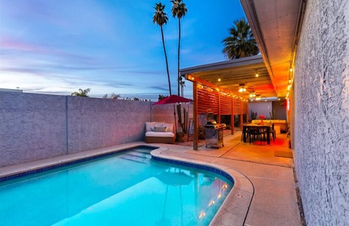 Camelback East House | Rustic Lux I Uptown PHX I 4 BR by Biltmore