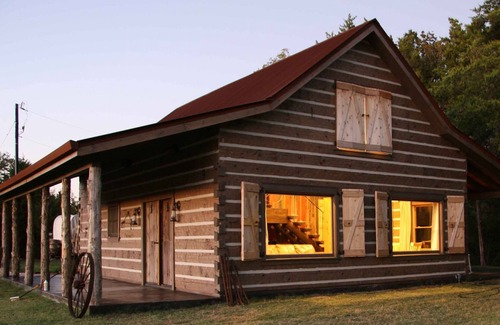 Glenn Heights Cabin | Rustic/Luxury Cabin Rental