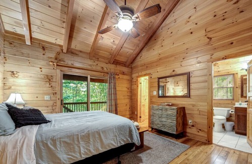 Great Cacapon Cabin | Rustic Mountain Escape w/ Hot Tub