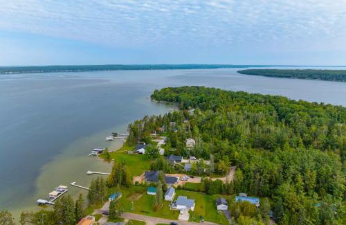 Indian River House | Rustic Mullett Lake Home, 3 Mi to Marina!