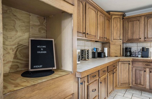 Cripple Creek Ski Chalet | Rustic Outlaw! Mountain Escape w/Scenic Views