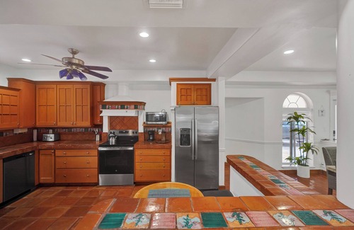 Ives Estates House | Rustic Pool House near Aventura w/BBQ