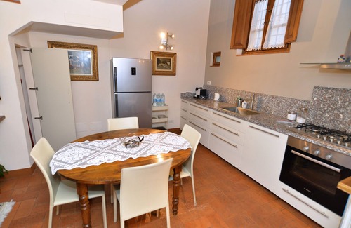 Lucca House | RUSTIC RESTORED NEAR THE CENTER