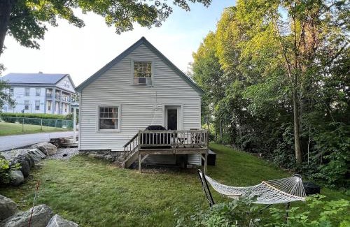 Plymouth House | Rustic Retreat 3 Min Walk From Main St Plymouth