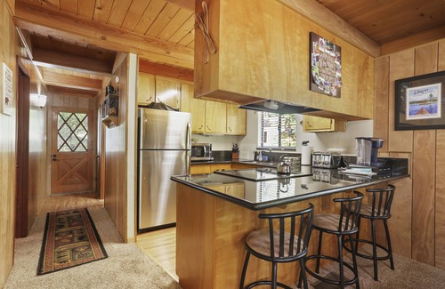 Arnold Cabin | Rustic retreat in Arnold perfect for a relaxing getaway