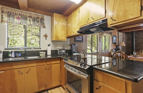 Arnold Cabin | Rustic retreat in Arnold perfect for a relaxing getaway