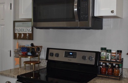 Branford Cabin | Rustic River Cabin 2-bedroom cabin in Branford near Santa Fe River