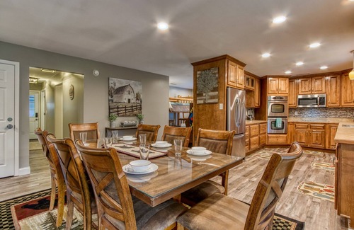 Sevierville Cabin | Rustic River Lodge by HoneyBearCabins