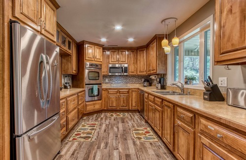 Sevierville Cabin | Rustic River Lodge by HoneyBearCabins