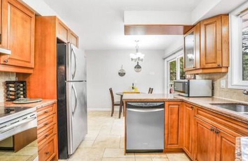Halton Regional Municipality House | Rustic Riverfront Escape with Sauna in Burlington