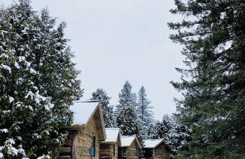 Lake Placid House | Rustic Skylight Adirondack Cabin