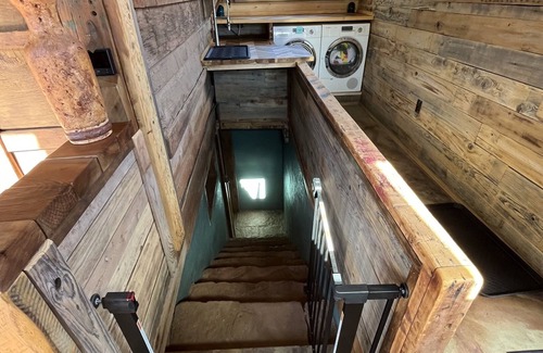Kanab House | Rustic Soul Retreat I Private Hot Tub I Central Location