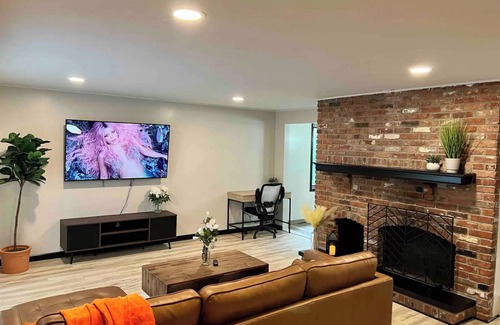 Amherst Apartment | Rustic Sweet Home Apartment 2