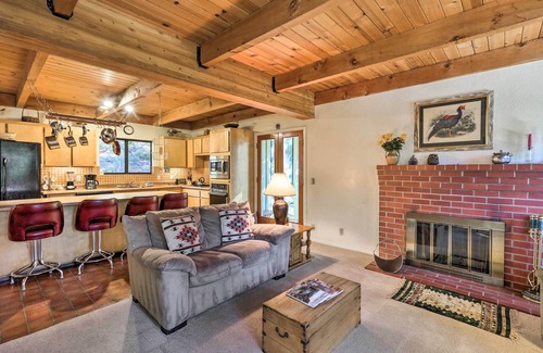 Truckee House | Rustic Truckee Cabin Near Donner Lake, Ski Resorts