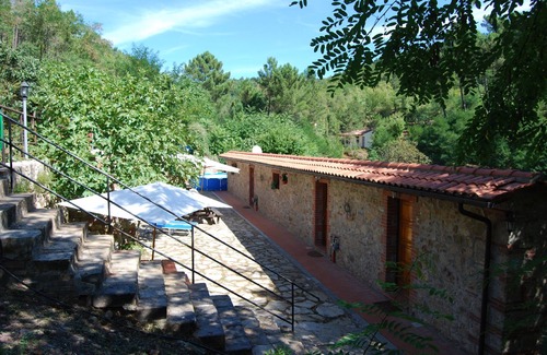 Massa Marittima Apartment | Rustic Tuscan style apartment