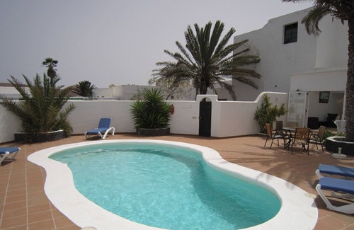 La Vegueta Villa | Rustic villa with jacuzzi, heated pool and sun terrace