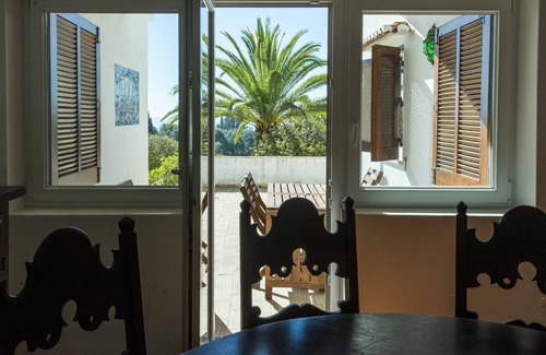 Praia da Luz Cottage | Rustic villa with pool, well located and with sea view.