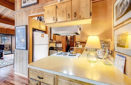 Eastsound House | Rustic waterfront cabin w/free WiFi, a full kitchen, & furnished decks