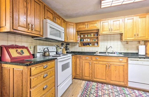 Skyland Cabin | Rustic-Yet-Cozy Cabin w/Patio, 12 Mi to Asheville