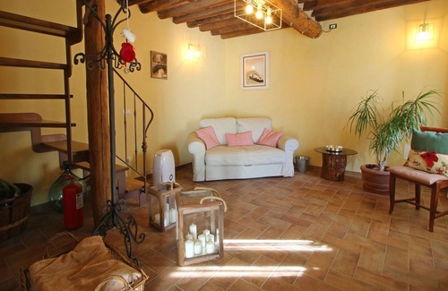 Seravezza House | Rustical house with Jacuzzi for 4 People and private Garden