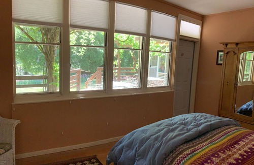 St. Helena Bed & Breakfast | RustRidge Bed and Breakfast - Oaks + Vine Room