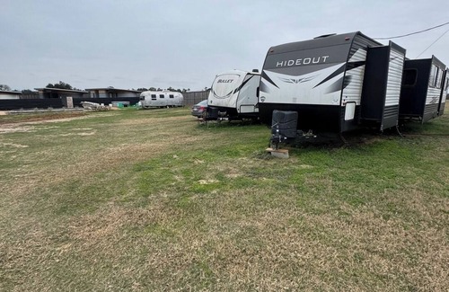 Round Top House | RV Spot #3 @ The Halles