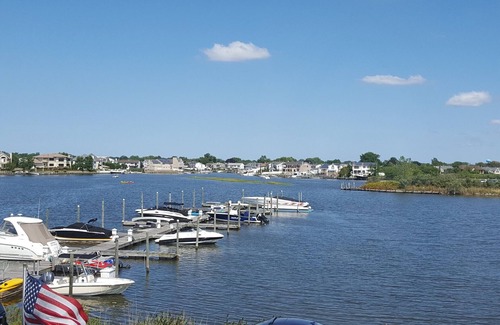 Seaford House | Ryder Cup! 4 beds 3.5 Bath house w/views in Seaford, LG Den w/Pool TBL, A/C