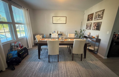 Seaford House | Ryder’s Cup Special! Spacious 4-bedrooms, 3 BR, 8 min walk to LIRR & shuttle!