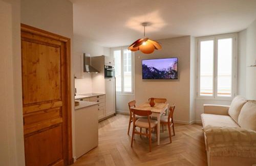Antibes Old Town Apartment | Séjour de luxe au Vieil Antibes & proche plage
