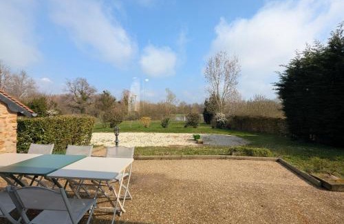 Scoury House | Séjour Nature Confortable à Arpheuilles avec Parking - FR-1-591-728