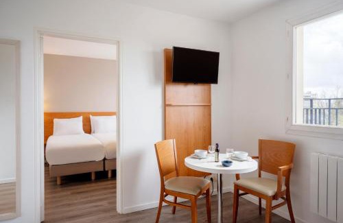 Bleuets - Bordieres - Pinsons Apartment | Séjours & Affaires Créteil Le Magistere