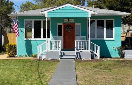 Piney Point House | Sí Paradise, waterfront home!