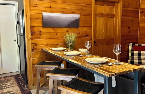 Pigeon Forge Cabin | S'mores Retreat Cabin in Pigeon Forge, TN