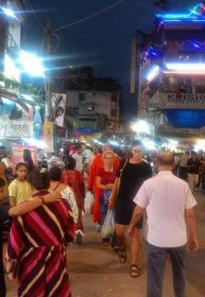 Paharganj Hotel | S R M Hotel Grand Shiva Just a Minute Away From New Delhi Railway Station and V F S Sivaji Stadium Metro Station