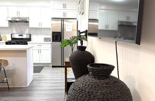 East San Gabriel House | S-Spacious 5-bedroom house with backyard in delightful San Gabriel