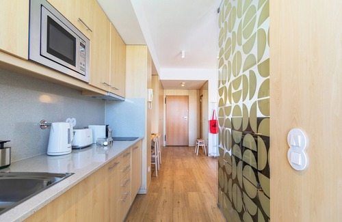 Campanha Condo | S1405 | practical and modern | parking, balcony and AC