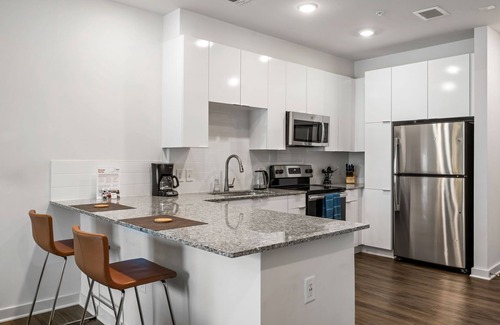 Midtown Apartment | (S1BA) Hidden Gem, Well Equipped 1-BR Perfect for Business Travel