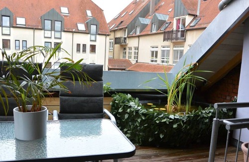 Bayreuth Apartment | S7 Air Conditioned Apartment with roof terrace (90 qm for 8 guests max)