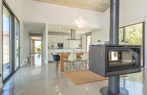 Ariany Villa | SA GARRIGA DEN GARAU - Modern villa with wonderful views and private pool. Free WIFI.