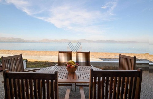 Alcudia Cottage | Sa Marina 7A, villa direct on the beach