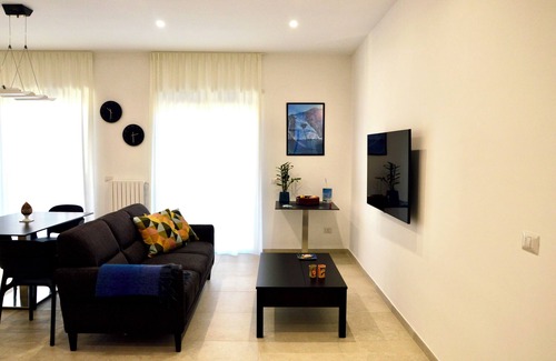 Salerno Apartment | Saba House Salerno, near the sea.